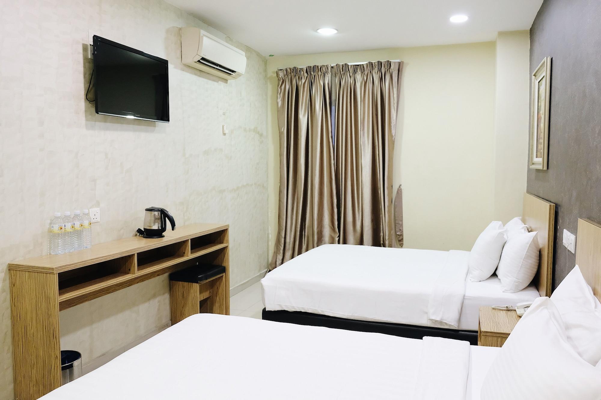 Era Plus Hotel Seri Kembangan Exterior foto