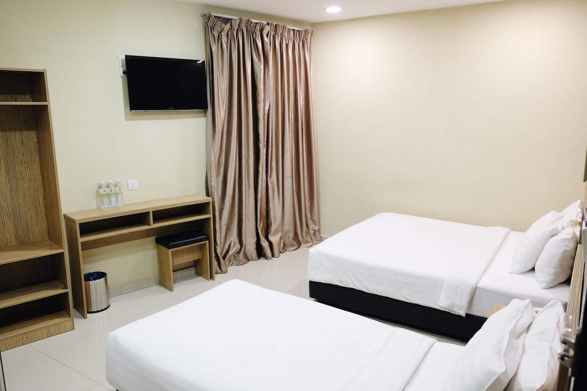 Era Plus Hotel Seri Kembangan Exterior foto
