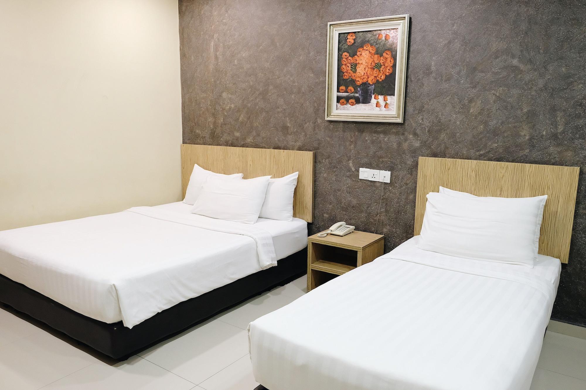 Era Plus Hotel Seri Kembangan Exterior foto